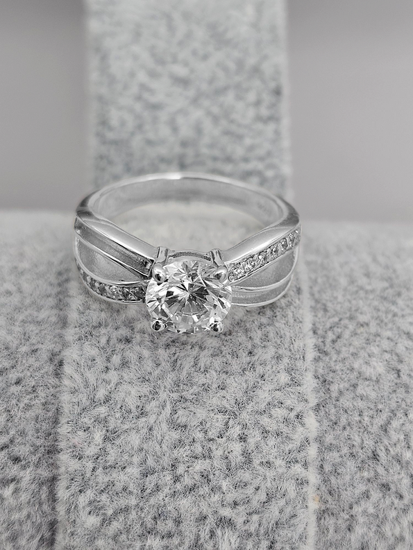Vega Ring - 925 Silver Memorial Ring w/ Inclusions