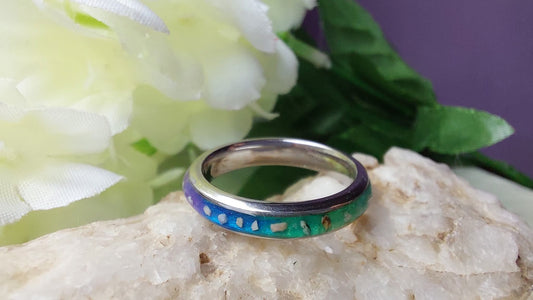 Seleon Ring - 4mm Channel 925 Silver Memorial Ring w/ Inclusions