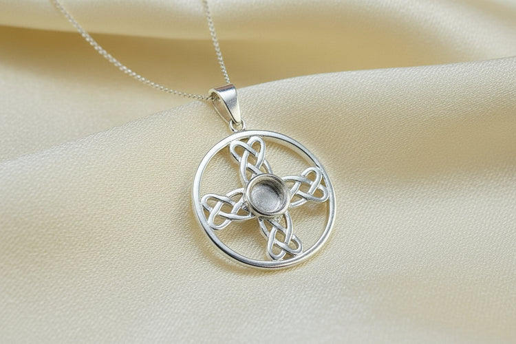 Celtic Memorial Pendant, Memorial Necklace with Ashes / Hair or Fur.