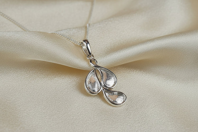 Triple Teardrop Memorial Pendant, Memorial Necklace with Ashes / Hair or Fur.