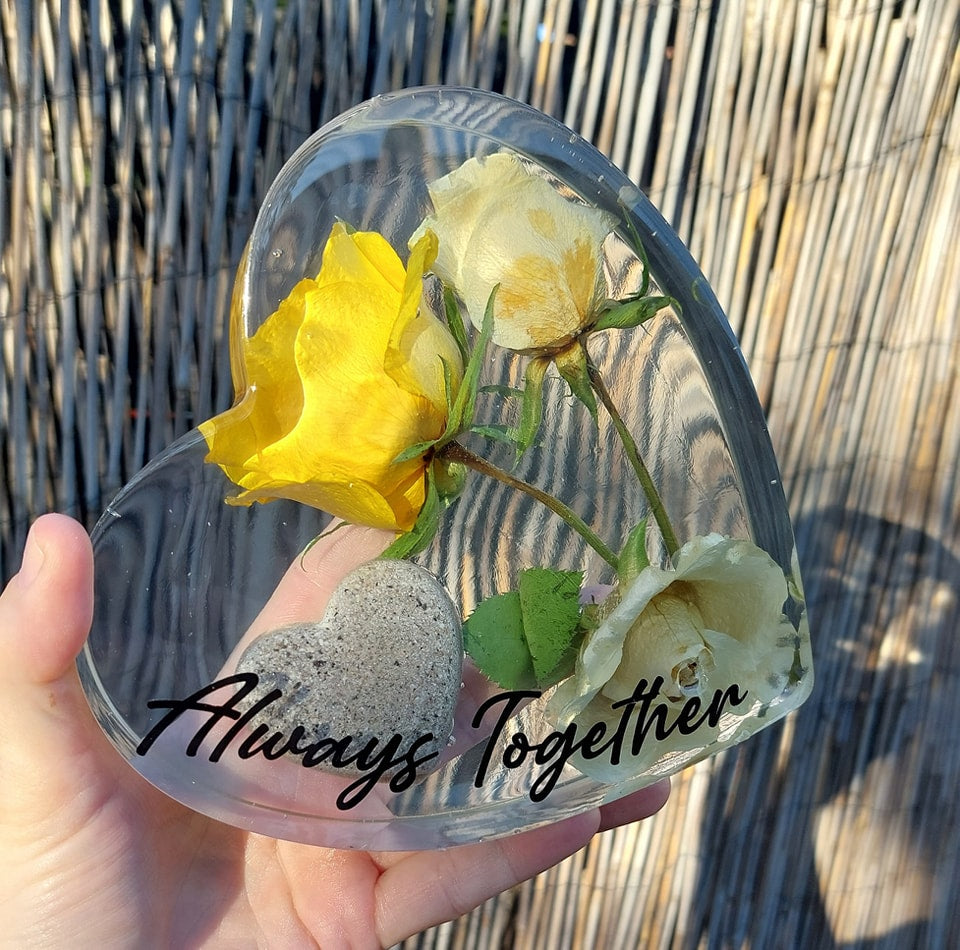 15cm Freestanding Heart - Flower Preservation | Starshine Memorials